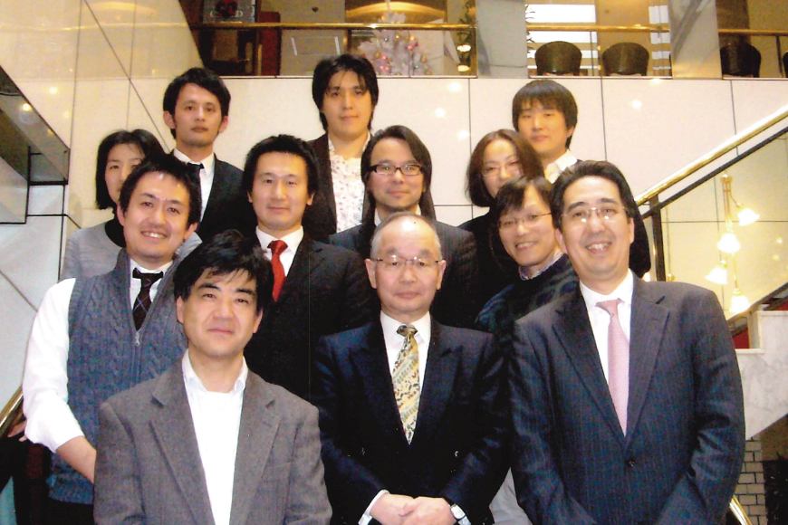 創業メンバーの集合写真