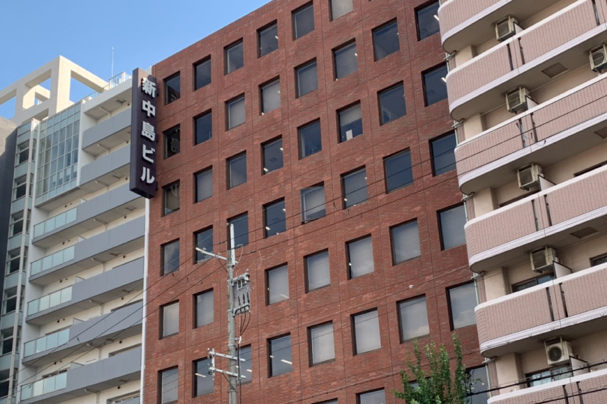 大阪オフィスが入るビルの写真